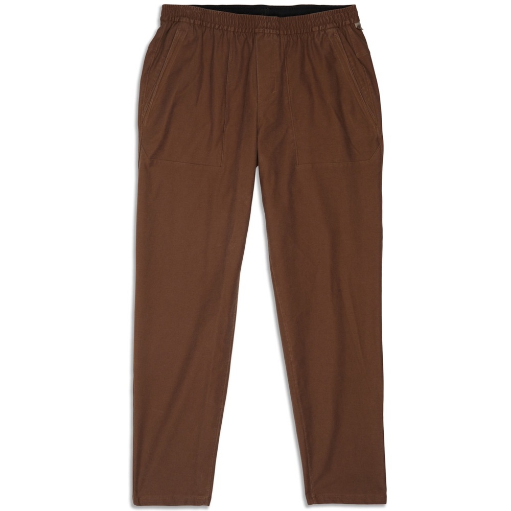 Lululemon Utilitech pants Dark Mocha Classic fit Size M.